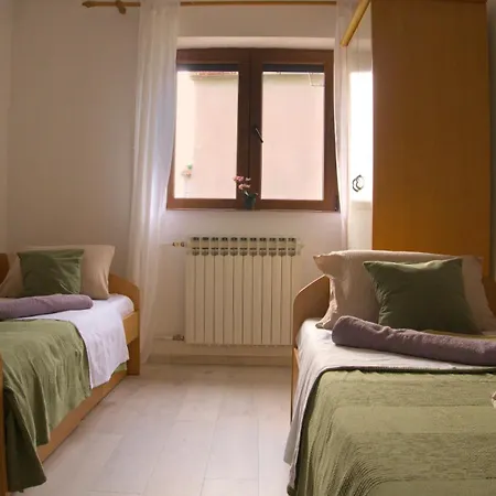 Daire Kuca Od Uspomena Zadar